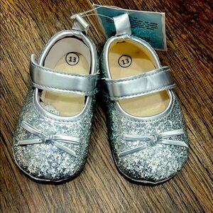 Brand new infant size 2